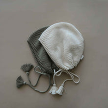 Load image into Gallery viewer, Knit Bonnet | Olive
