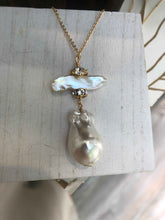 Load image into Gallery viewer, Baroque Pearl necklace
