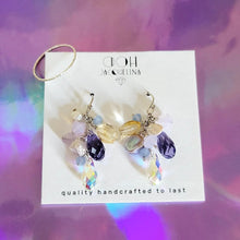 Load image into Gallery viewer, Orchid (purple) earrings
