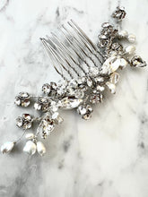 Load image into Gallery viewer, The Aida Vine hair comb
