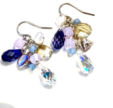 Load image into Gallery viewer, Orchid (purple) earrings
