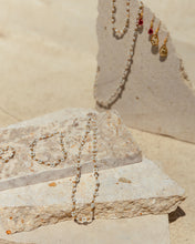 Load image into Gallery viewer, Freshwater Pearl and Flower Beaded Bracelet

